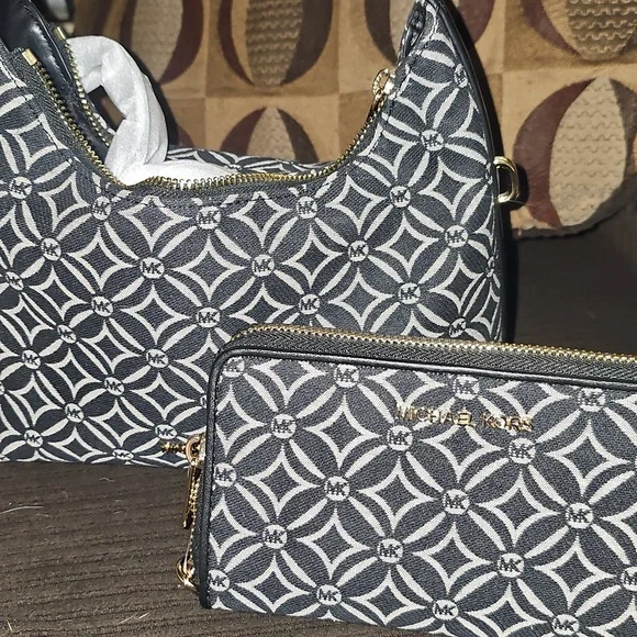 Mk bag and wallet
